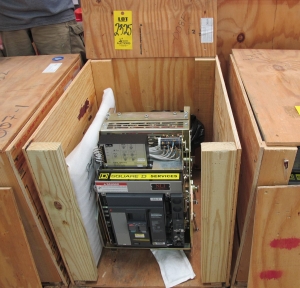 BREAKER, CIRCUIT, 600 FRAME AMP RATING, MASTERPACT NT 08N1 KIND, 3 POLE, 480 VOLT RATING SQUARE D DIRECT REPLACEMENT FOR NSR-EQ ABB K-600S ENVIRONMENTALLY QUALIFIED (EQ) FOR PENETRATION AREA (REFER TO EQDP M-85123) INCLUDES ONE NEW 18" DOOR, MOUNTS USING EXISTING HINGES > CONTINUOUS CURRENT: 600A > INTERRUPTING RATING: 30KA @ 535 VAC > 125VDC OPERATED > RMS 2002 NTC SOLID STATE, PART # NLI-NT08N1-LISB8-EODC-NSR-EQ-001 (W-44) LOADING & HANDLING FEE $15-